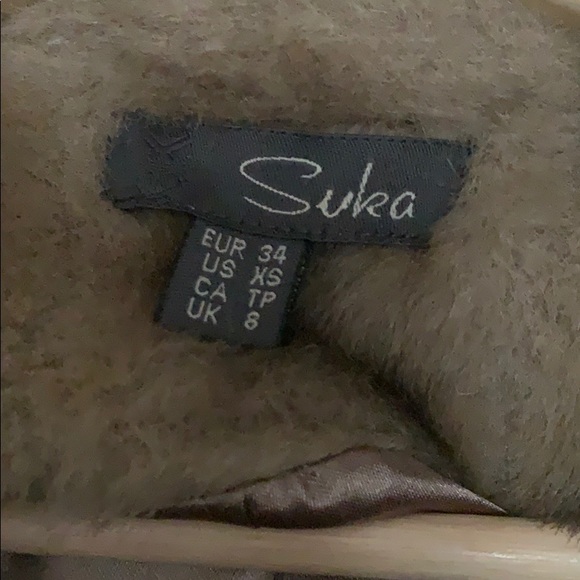 Pre Owned Suka Furry Coat Beige size XS - Picture 2 of 6